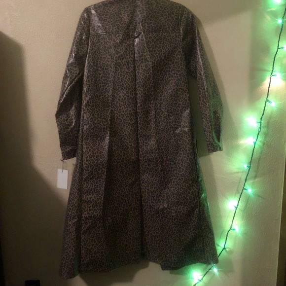 NEVER WORN double,breasted leopard print raincoat - Picture 3 of 4
